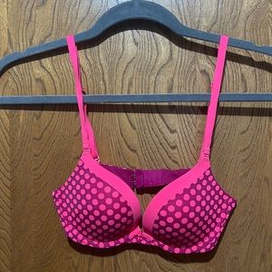32B push up bra by Victoria secret